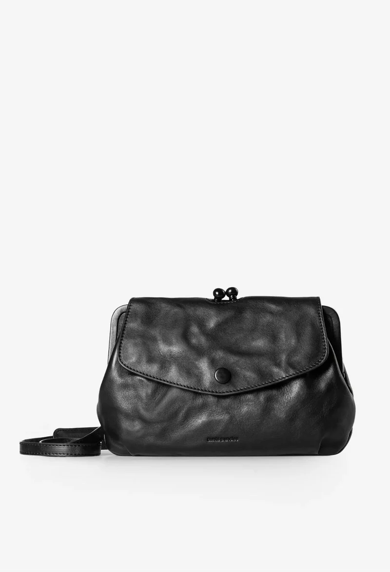 Aunts & Uncles Mrs. Madeline Frame Bag