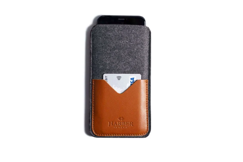 Classic - Leather Smartphone Sleeve Wallet