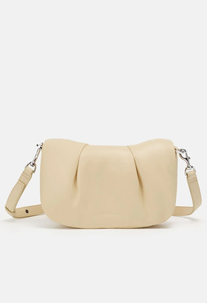 Les Visionnaires Maelle Essential Fold flap bag