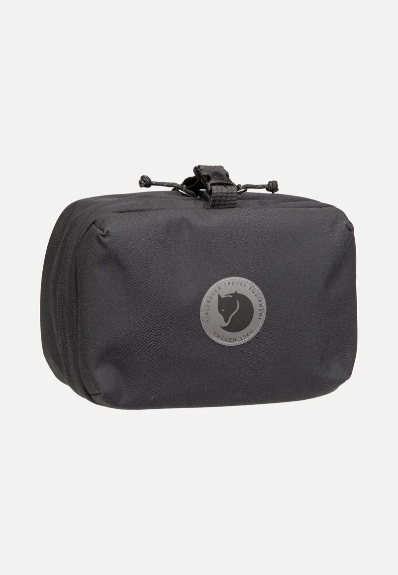 Färden Necessity Bag Coal Black - Kulturbeutel