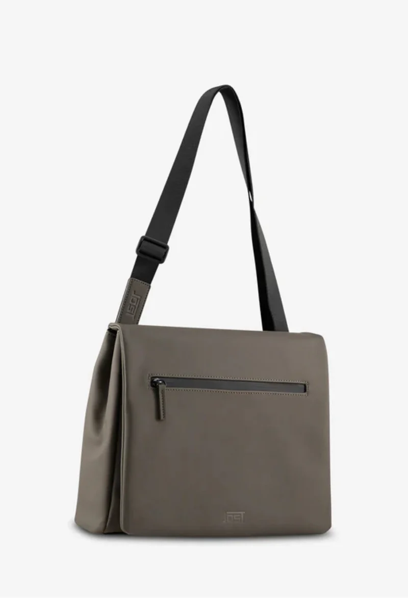 Jost Halmstad messenger bag