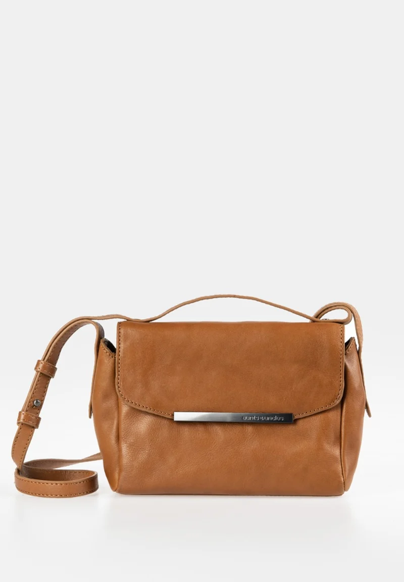 Aunts & Uncles Mrs. Bao Bun Überschlagtasche