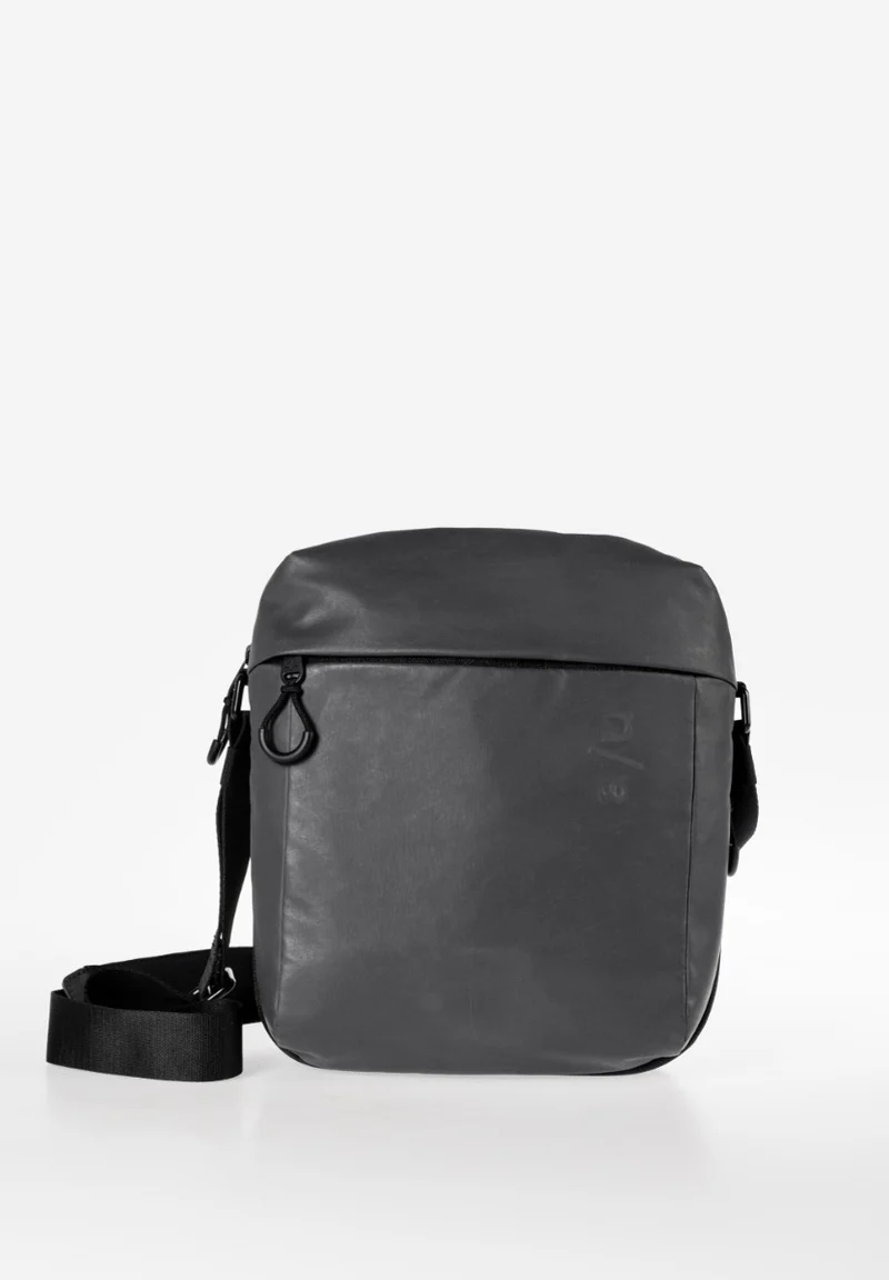 Aunts & Uncles Oyabe Re Shoulder Bag