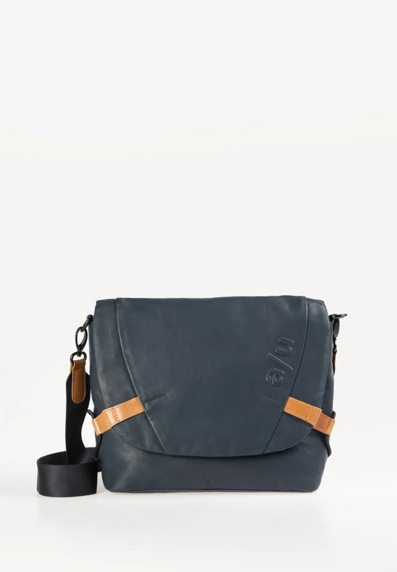 aunts & uncles Sendai crossbody bag