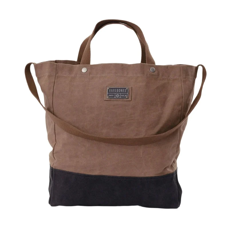Neelum Tote in Übergröße