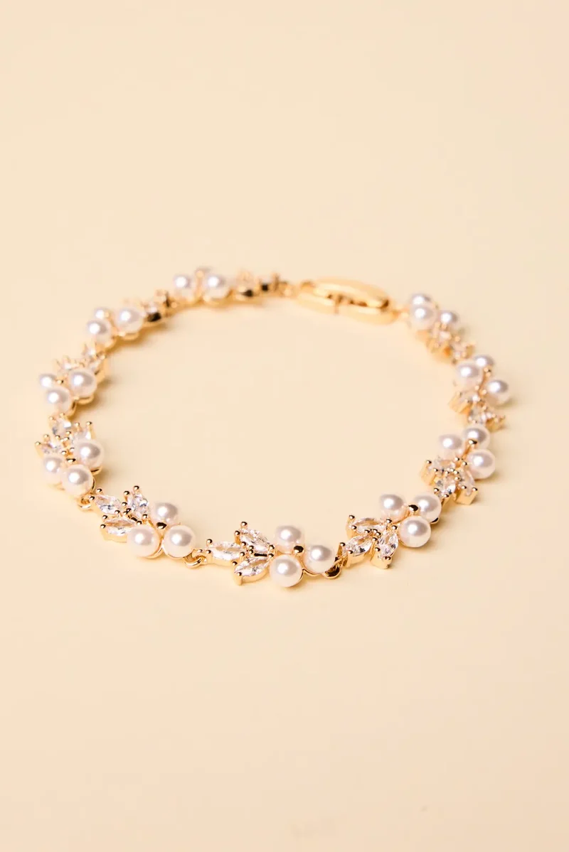 Leafy Cubic Zirconia Pearl Bracelet